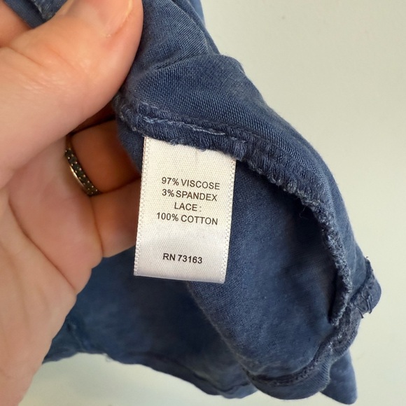 2/$15 Cable & Gauge - Blue Crochet Trim Sleeveless Peplum Tank Top Size SP - Picture 6 of 7